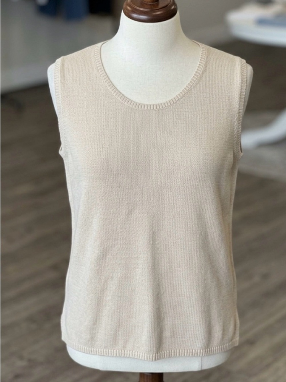 Vintage White Stag Classic Cream Knit Sleeveless Top 100 percent cotton size XL